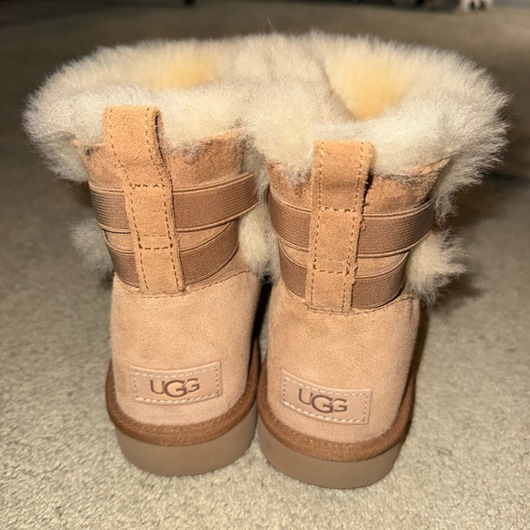Women's Shearling Lined Boots - Chestnut - Picture 2 of 4